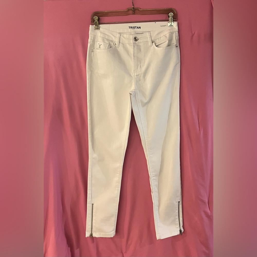 2/$20 - Mid Rise White Skinny Denim Summer Jeans - Cool Zipper at Ankles - 2